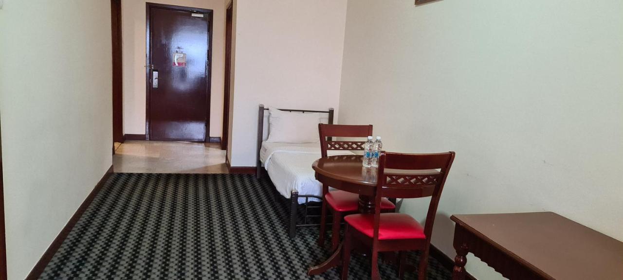 Raymond Suites At Berjaya Times Square Kuala Lumpur Luaran gambar