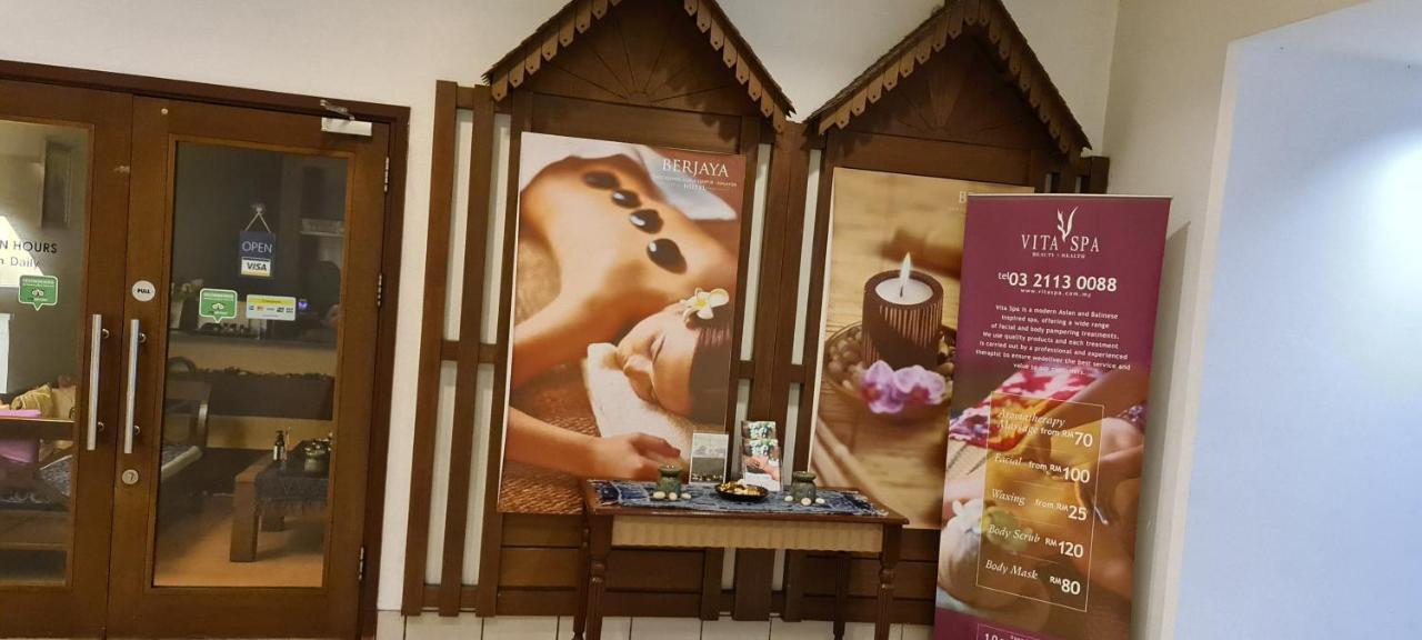 Raymond Suites At Berjaya Times Square Kuala Lumpur Luaran gambar